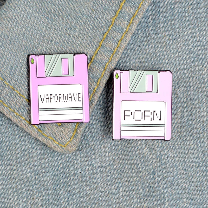 Fashion Creative Cartoon U Disk, Retro CD, Fax Machine Oil Drop Brooch Pin Denim Bag Gift Men Women Fashion Jewelry Accessories