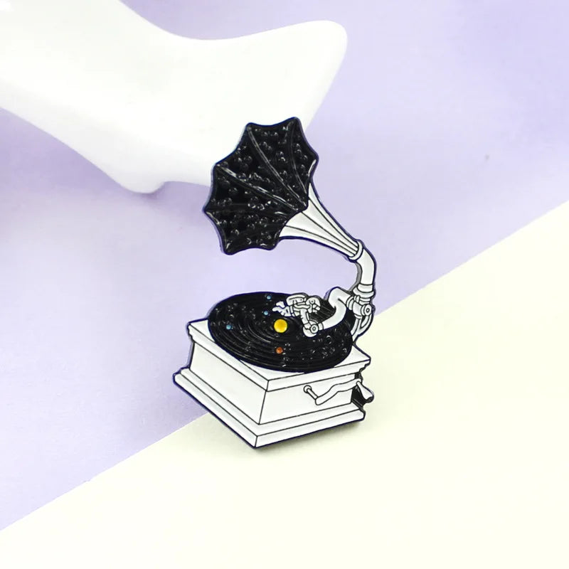 Fashion Creative Cartoon U Disk, Retro CD, Fax Machine Oil Drop Brooch Pin Denim Bag Gift Men Women Fashion Jewelry Accessories