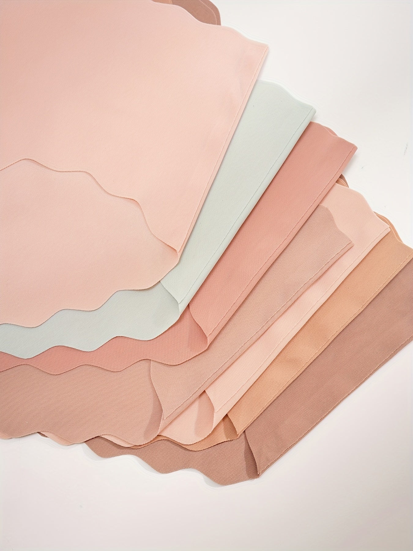 7pcs Seamless Scallop Trim Briefs, Comfy & Breathable Simple Solid Panties, Women's Lingerie & Underwear