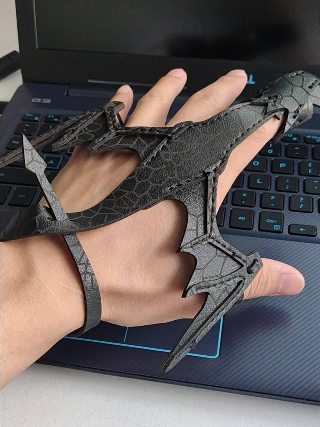 Elegant Men's Faux Leather Dragon Bracelet - Adjustable, Vintage-Inspired Wrap Cuff for Cosplay & Fashion